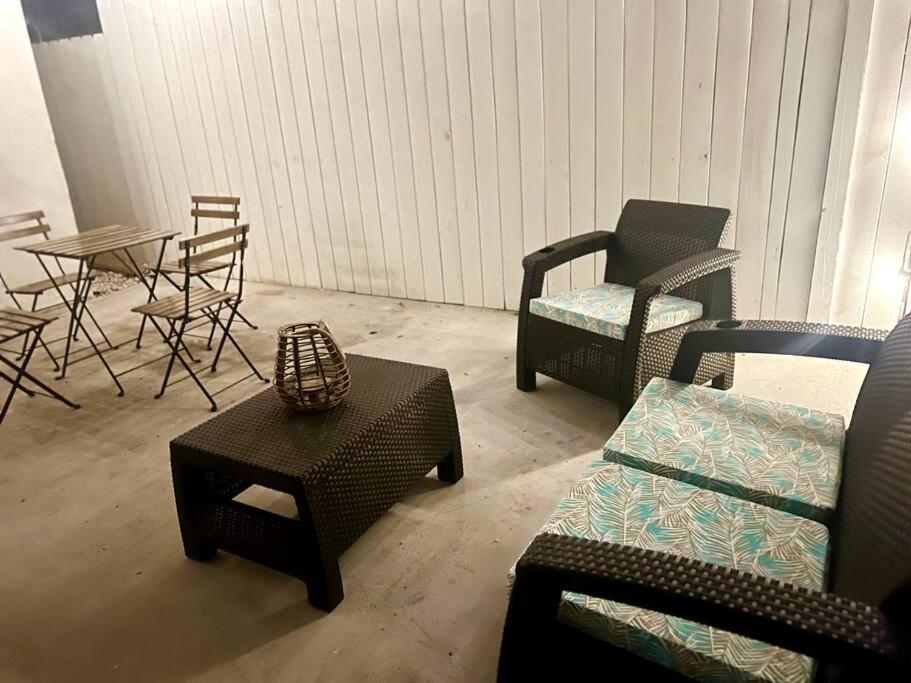 Intimate Casita Mia Minutes Away From Airport, Calle 8, Brickell, Coral Gables, The Beach And More! Маями Екстериор снимка