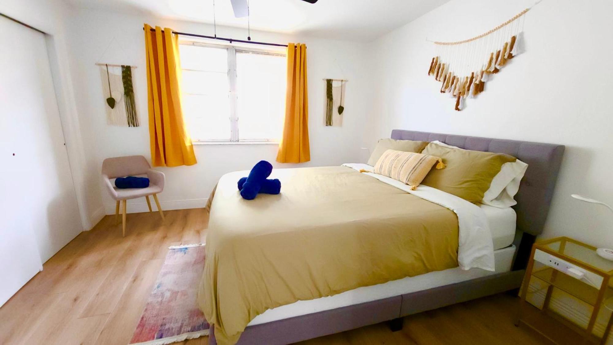 Intimate Casita Mia Minutes Away From Airport, Calle 8, Brickell, Coral Gables, The Beach And More! Маями Екстериор снимка